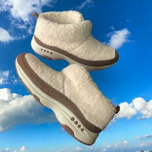 EASY SPIRIT Trippin2 Shearing Upper Slip-on Style Ankle Boots NEW Size 6N